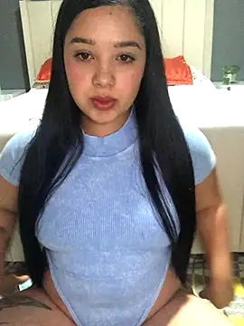 Snapshot of Julieta_333 chatting on 13, 9, 2025 Julieta 333 online show from 13, 9, 2025