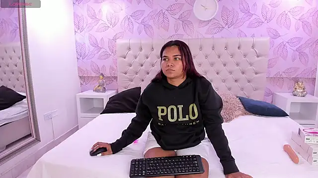 Snapshot of Carolina_Evanss chatting on 9, 2, 2025 Carolina Evanss online show from 9, 2, 2025