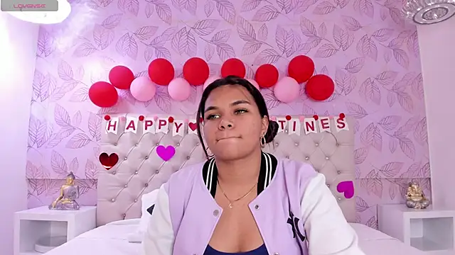 Snapshot of Carolina_Evanss chatting on 17, 2, 2025 Carolina Evanss online show from 17, 2, 2025