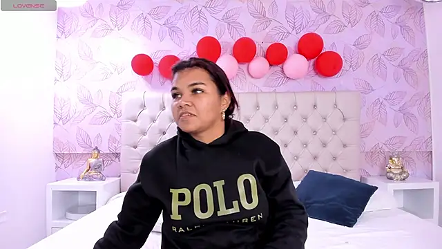 Snapshot of Carolina_Evanss chatting on 18, 2, 2025 Carolina Evanss online show from 18, 2, 2025