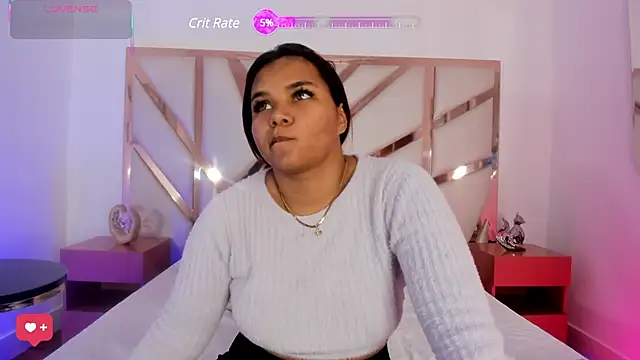 Snapshot of Carolina_Evanss chatting on 8, 3, 2025 Carolina Evanss online show from 8, 3, 2025