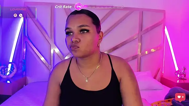 Snapshot of Carolina_Evanss chatting on 12, 10, 2025 Carolina Evanss online show from 12, 10, 2025