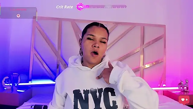 Snapshot of Carolina_Evanss chatting on 19, 10, 2025 Carolina Evanss online show from 19, 10, 2025