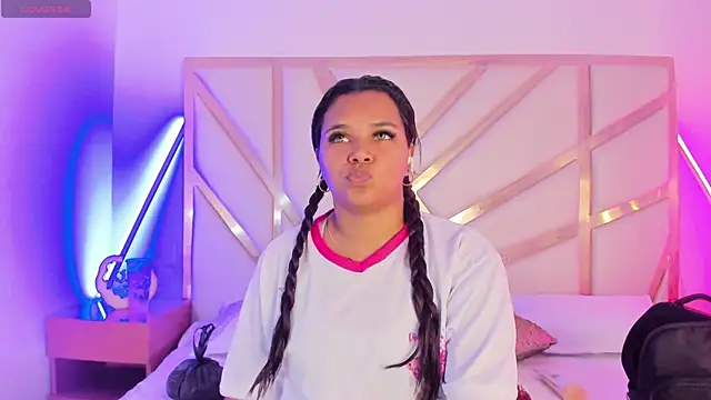 Snapshot of Carolina_Evanss chatting on 30, 10, 2025 Carolina Evanss online show from 30, 10, 2025