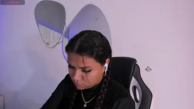 Snapshot of Carolina_Evanss chatting on 31, 10, 2025 Carolina Evanss online show from 31, 10, 2025