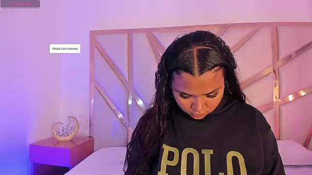 Snapshot of Carolina_Evanss chatting on 12, 11, 2025 Carolina Evanss online show from 12, 11, 2025