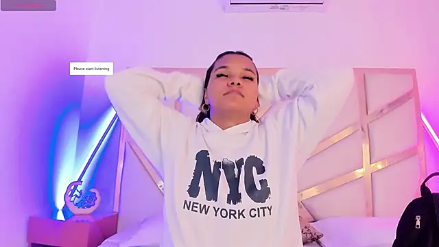 Snapshot of Carolina_Evanss chatting on 23, 11, 2025 Carolina Evanss online show from 23, 11, 2025