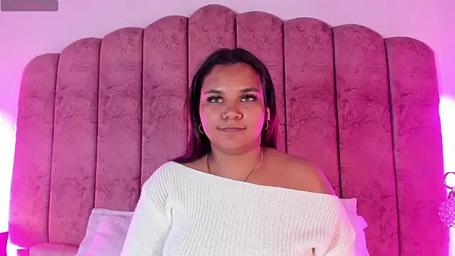 Snapshot of Carolina_Evanss chatting on 3, 12, 2025 Carolina Evanss online show from 3, 12, 2025