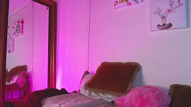 Alice Foster  online show from 8, 10, 2025