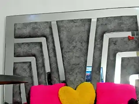 Snapshot of Salome_Moonn chatting on 17, 2, 2025 Salome Moonn online show from 17, 2, 2025