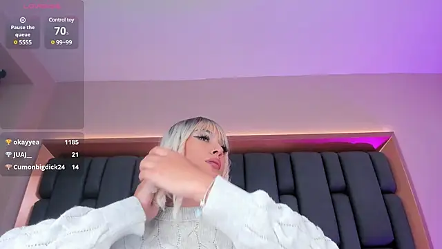 Snapshot of MadissonRey chatting on 1, 3, 2025 MadissonRey online show from 1, 3, 2025