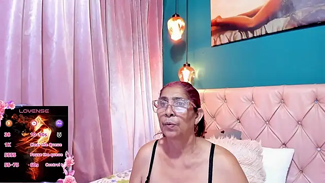 Snapshot of renata_milf_ chatting on 6, 7, 2026 renata milf online show from 6, 7, 2026