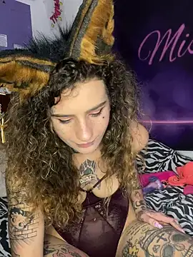 BlazyKitsune- online show from 28, 12, 2024