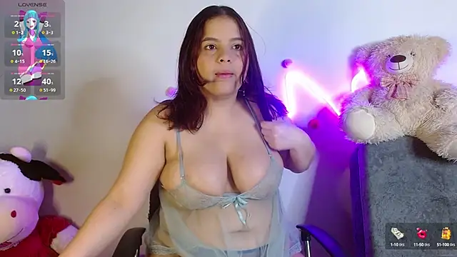 Snapshot of sophia_cute1_1 chatting on 21, 9, 2025 sophia cute1 1 online show from 21, 9, 2025