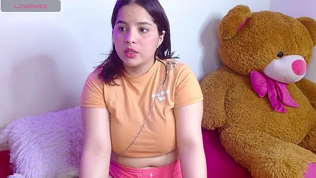Snapshot of sophia_cute1_1 chatting on 9, 10, 2025 sophia cute1 1 online show from 9, 10, 2025