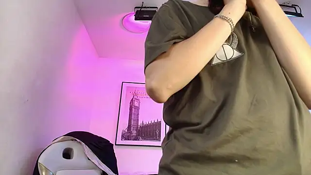 Theia moon online show from 28, 12, 2024