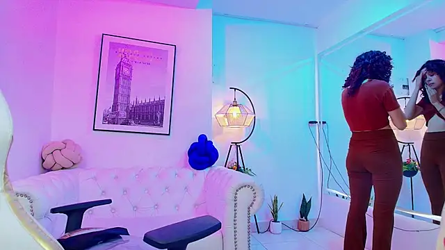 Theia moon online show from 18, 1, 2025