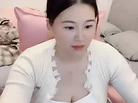 Snapshot of CE-A699 chatting on 23, 12, 2025 CE-A699 online show from 23, 12, 2025