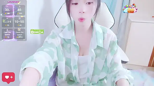 Snapshot of xiyao1314 chatting on 7, 1, 2025 xiyao1314 online show from 7, 1, 2025