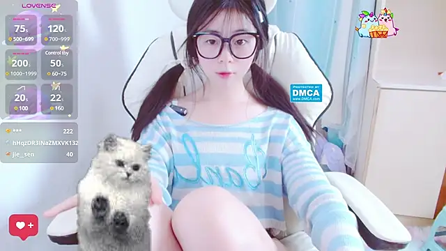 Snapshot of xiyao1314 chatting on 8, 1, 2025 xiyao1314 online show from 8, 1, 2025