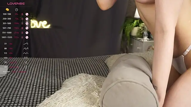 DorisHalsted online show from 10, 12, 2024