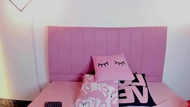 Snapshot of MeridaLane chatting on 10, 2, 2025 MeridaLane online show from 10, 2, 2025