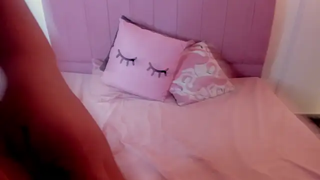 Snapshot of MeridaLane chatting on 10, 2, 2025 MeridaLane online show from 10, 2, 2025