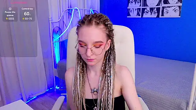 Snapshot of VioletShine chatting on 22, 1, 2025 VioletShine online show from 22, 1, 2025