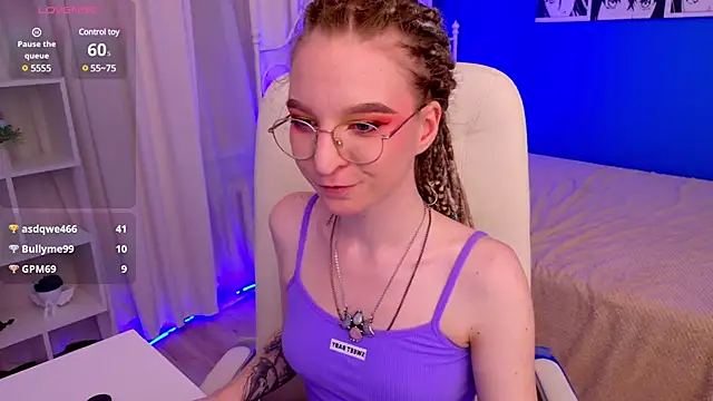 Snapshot of VioletShine chatting on 31, 1, 2025 VioletShine online show from 31, 1, 2025