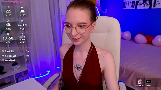 Snapshot of VioletShine chatting on 14, 2, 2025 VioletShine online show from 14, 2, 2025