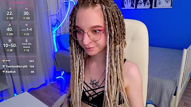 Snapshot of VioletShine chatting on 26, 2, 2025 VioletShine online show from 26, 2, 2025