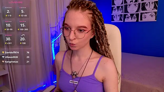 Snapshot of VioletShine chatting on 2, 3, 2025 VioletShine online show from 2, 3, 2025
