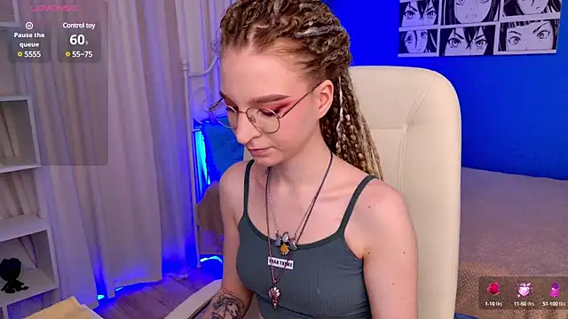 Snapshot of VioletShine chatting on 16, 3, 2025 VioletShine online show from 16, 3, 2025