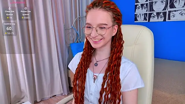 Snapshot of VioletShine chatting on 9, 5, 2026 VioletShine online show from 9, 5, 2026