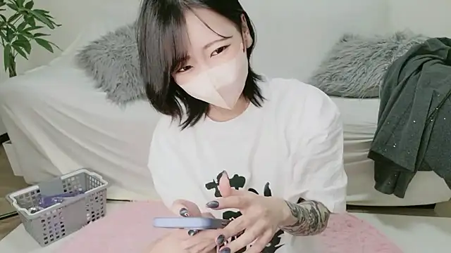 Snapshot of rei_0180 chatting on 4, 4, 2026 rei 0180 online show from 4, 4, 2026