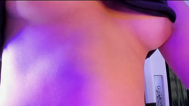 Noellesable online show from 8, 1, 2025