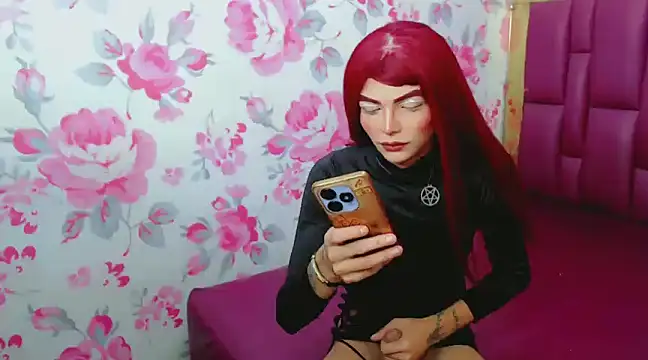 Snapshot of Luna_and_valery chatting on 15, 1, 2025 Luna and valery online show from 15, 1, 2025