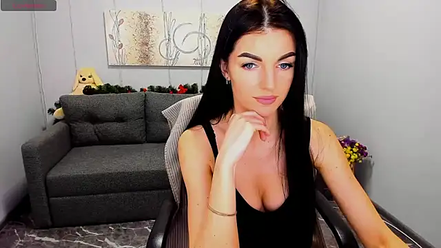 Snapshot of Angelina_Clarks chatting on 5, 1, 2025 Angelina Clarks online show from 5, 1, 2025