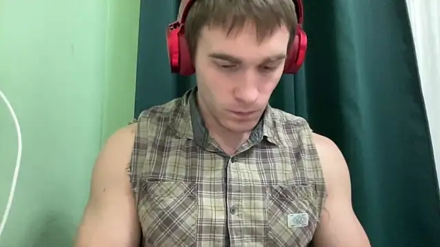 Snapshot of Mrbiceps23 chatting on 4, 12, 2024 Mrbiceps23 online show from 4, 12, 2024