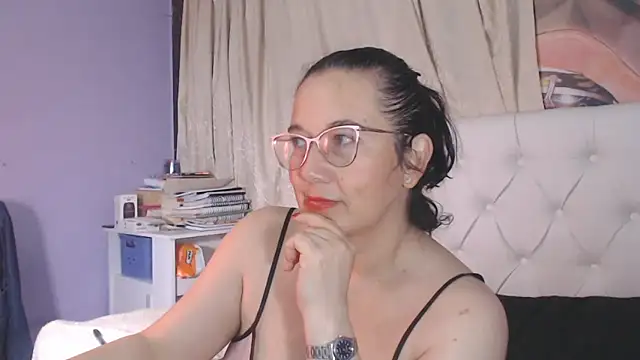 Snapshot of maturepriscila chatting on 25, 1, 2025 maturepriscila online show from 25, 1, 2025