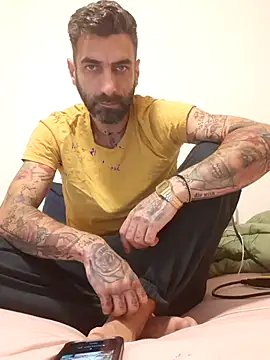 Snapshot of Italian69am chatting on 19, 11, 2025 Italian69am online show from 19, 11, 2025