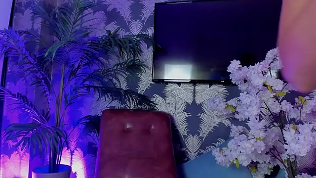 Snapshot of MeganCruzGB chatting on 19, 3, 2025 MeganCruzGB online show from 19, 3, 2025