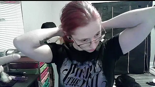 Snapshot of LilyFoxxx chatting on 8, 1, 2025 LilyFoxxx online show from 8, 1, 2025