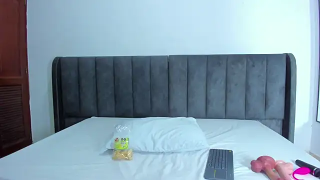 Snapshot of valtira_nova chatting on 14, 3, 2025 valtira nova online show from 14, 3, 2025