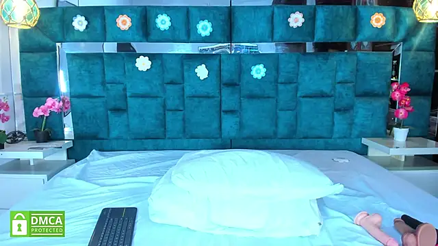 Snapshot of valtira_nova chatting on 7, 1, 2026 valtira nova online show from 7, 1, 2026