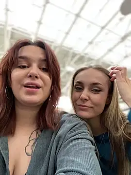 Snapshot of Burning_girlss chatting on 12, 12, 2024 Burning girlss online show from 12, 12, 2024