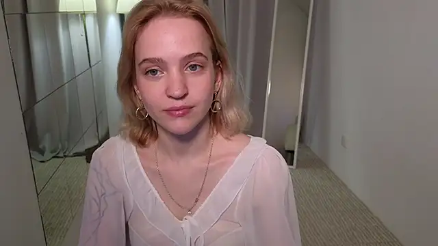 Snapshot of lolly_pie chatting on 12, 12, 2024 lolly pie online show from 12, 12, 2024