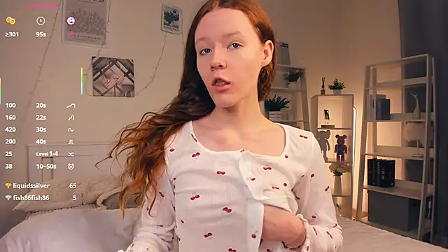 Snapshot of ZaraBluitt chatting on 15, 12, 2025 ZaraBluitt online show from 15, 12, 2025