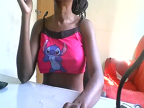 Snapshot of maisinha3193 chatting on 8, 9, 2025 maisinha3193 online show from 8, 9, 2025