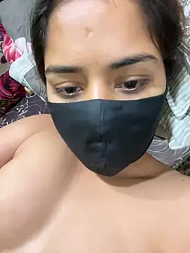 Black Glow online show from 9, 12, 2024